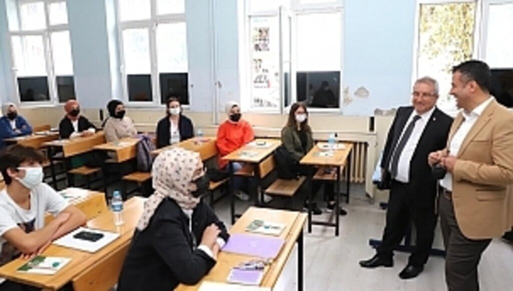 ÇARŞAMBA BELEDİYESİNDEN ÜCRETSİZ ÜNİVERSİTEYE HAZIRLIK KURSU