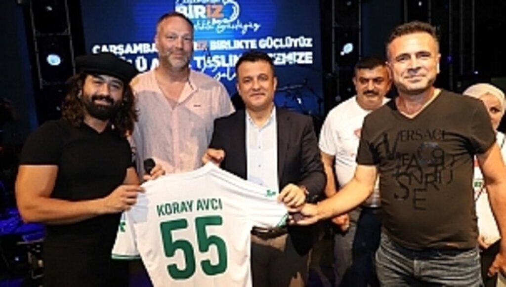 ÇARŞAMBA’DA KORAY AVCI’LI MUHTEŞEM GECEDE AKÜLÜ ARAÇLAR SAHİPLERİYLE BULUŞTU