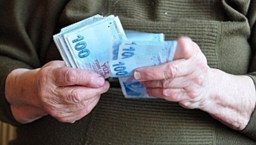 Emeklilerin gözü kulağı enflasyon rakamlarında!