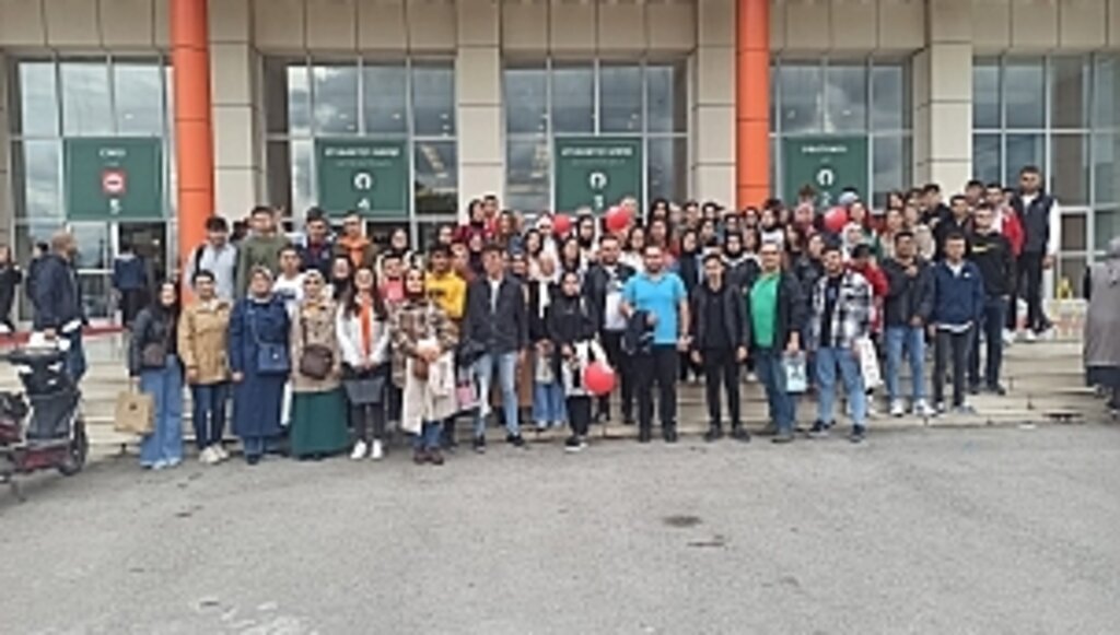 İLKEMLİ 150 ÖĞRENCİ KİTAPLARIN BÜYÜLÜ DÜNYASINDA