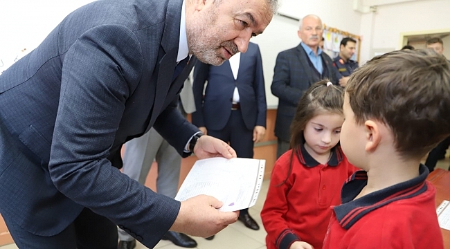 Başkan Topaloğlu karne sevincine ortak oldu