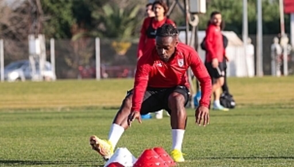 Samsunspor Eyüpspor'a bileniyor