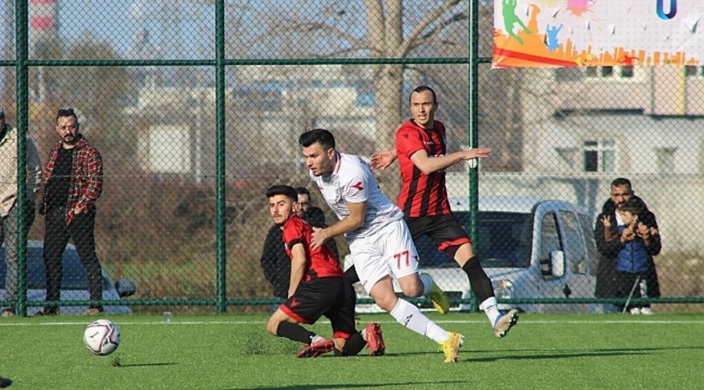 Tekkeköyspor Play-Off’u garantiledi