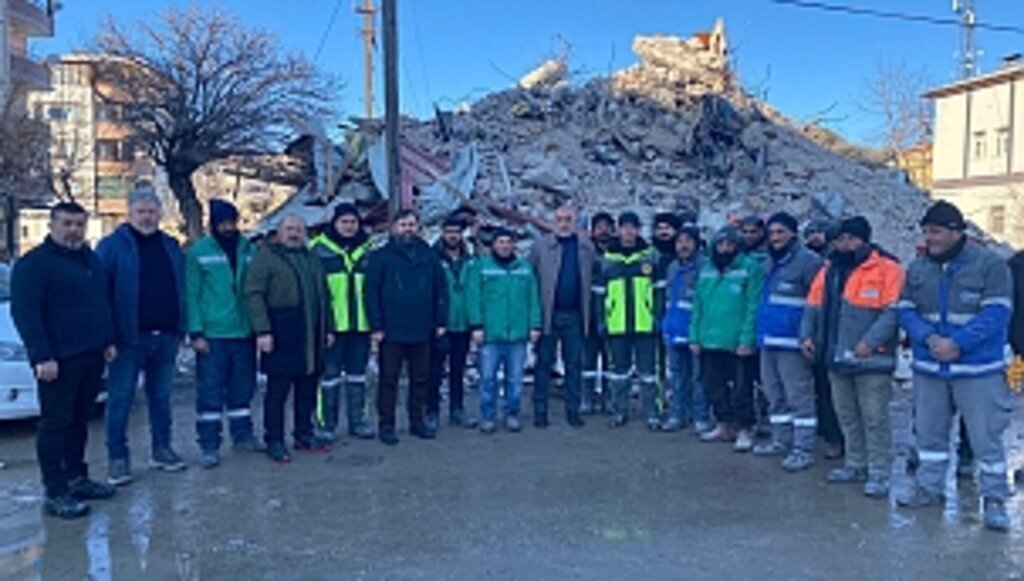 Başkan İbrahim Sandıkçı Deprem Bölgesinde Sahada