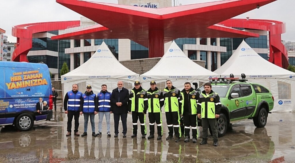 Canik Belediyesi Depremzedeler İçin Harekete Geçti