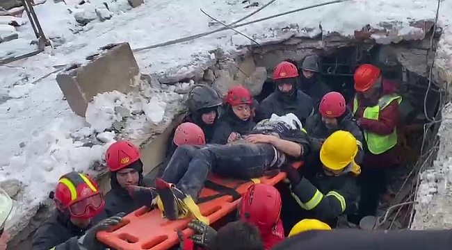 Kahramanmaraş'ta 53 saat sonra gelen mucize