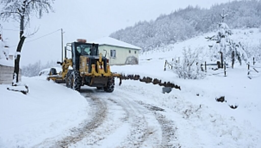 Tekkeköy kırsalı beyaza büründü