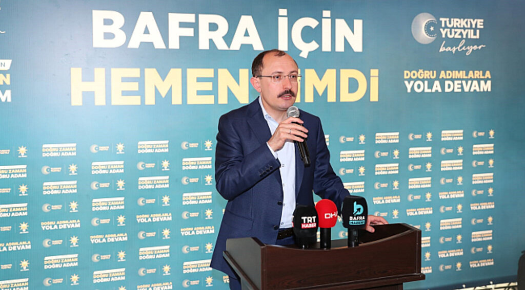 Ticaret Bakanı Muş, Samsun'da AK Parti teşkilat mensuplarıyla buluştu