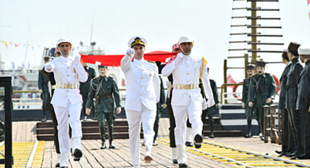 Atatürk’ü temsil eden bayrak Samsun'da karaya çıktı