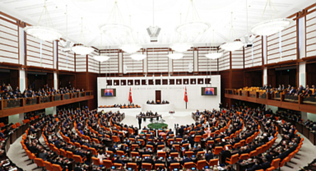 DEVA, Saadet ve Gelecek Partisi Meclis'te grup kurma kararı aldı
