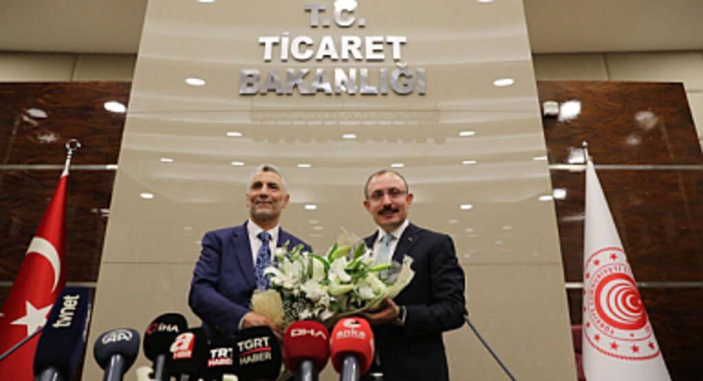Samsun Milletvekili Muş bakanlık görevini devretti
