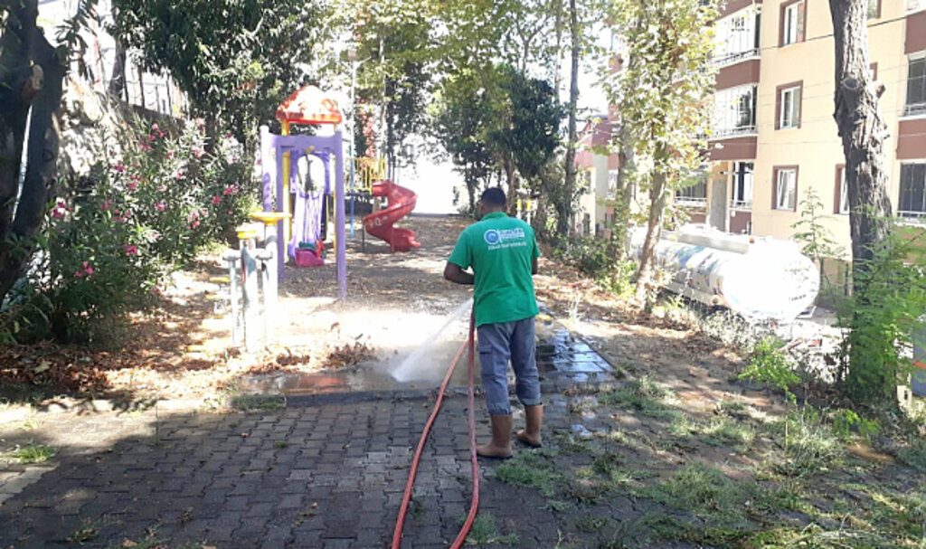 Canik Belediyesi’nden Köşe Bucak Temizlik