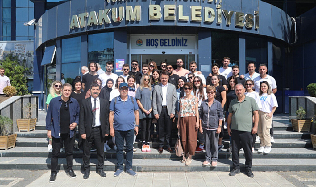 Atakum halk dansları ekibi festival yolcusu