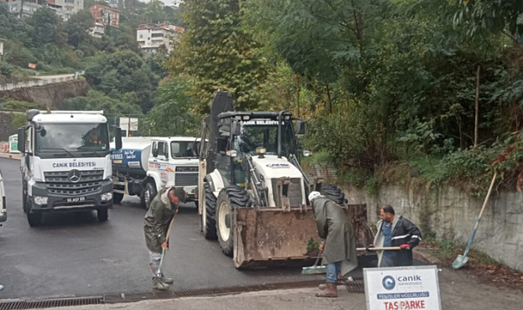 Canik’te Sağanak Yağışa Karşı Yoğun Çalışma
