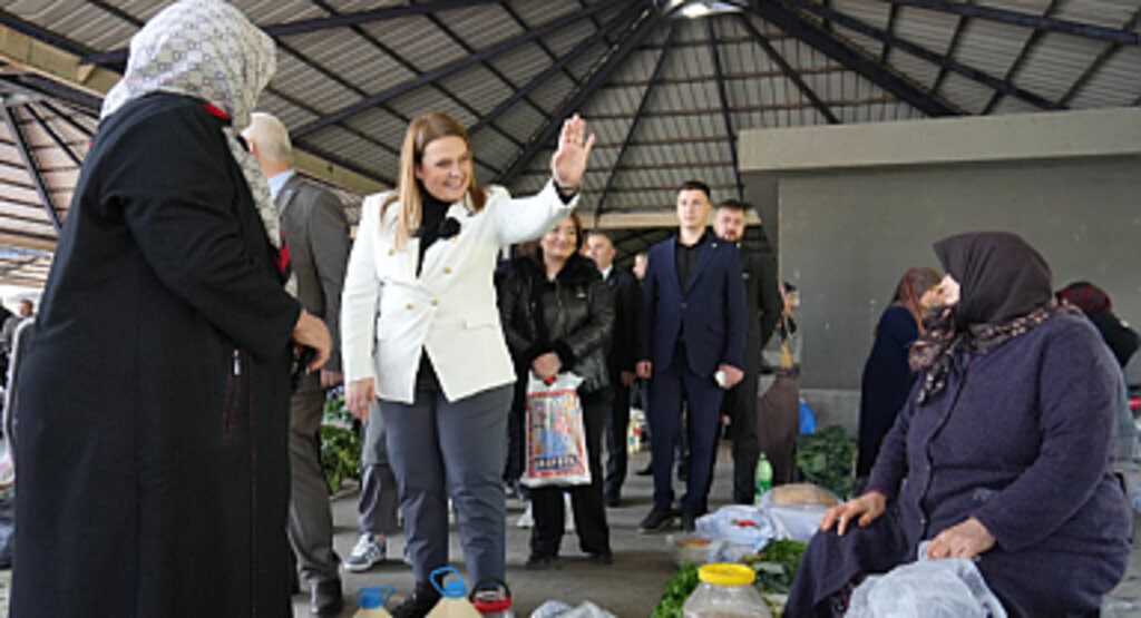 TÜFEKCİ: SAMSUN'UN VAGONLU YALANI ''HIZLI TREN''