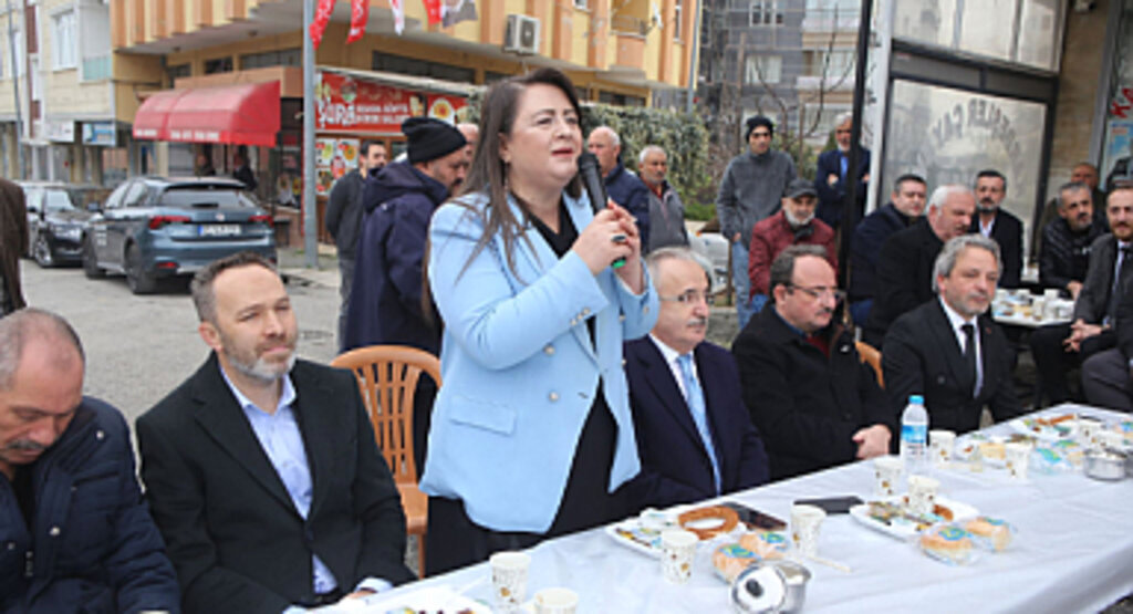 Özlem Maraş: 