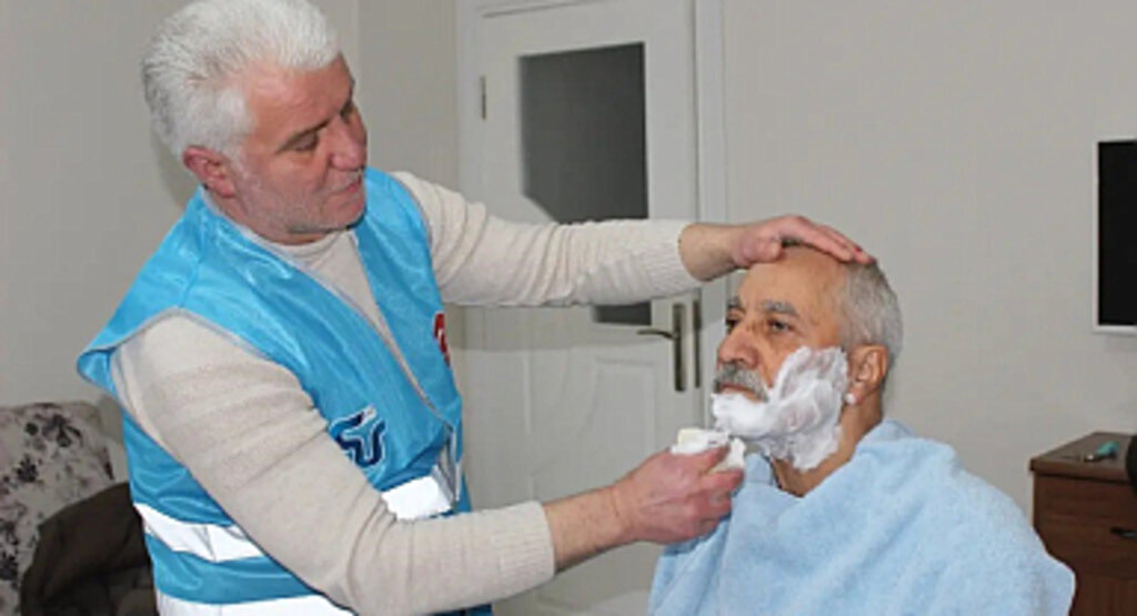 Tekkeköy Belediyesi’nden evde kuaför hizmeti