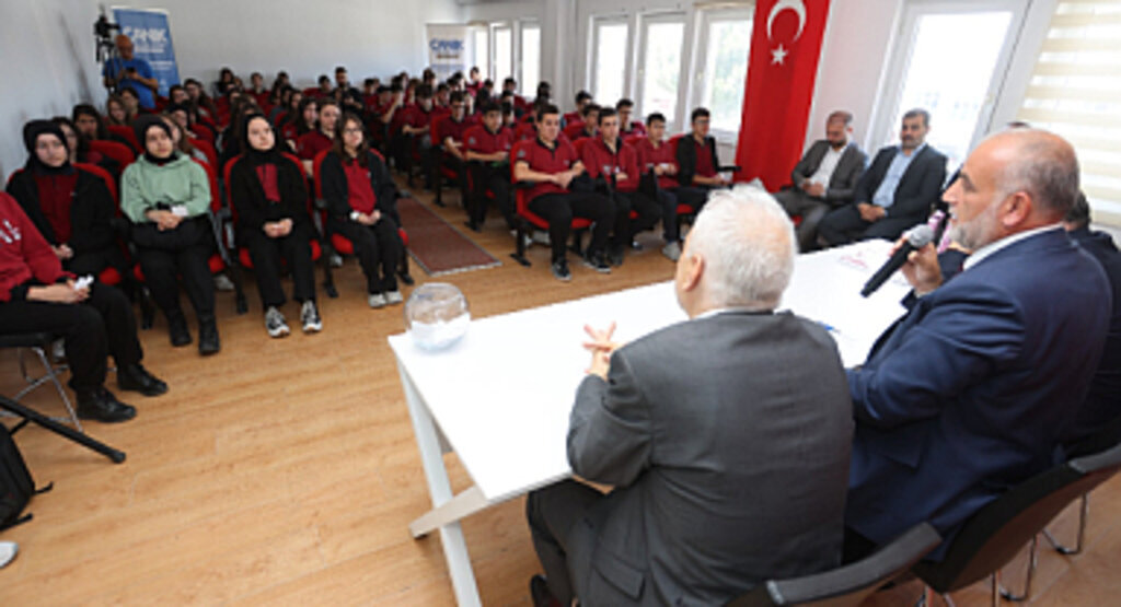 Başkan İbrahim Sandıkçı: “Eğitim atağımızla vizyon projelere imza attık”