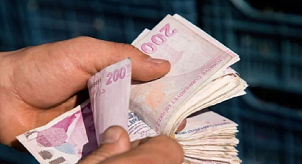 Emeklilere Yılbaşı İkramiyesi Verilecek mi?