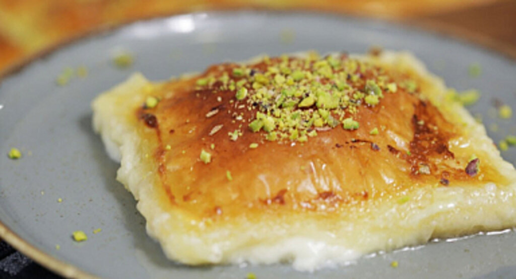 Laz Böreği: Karadeniz’in Tatlı Mirası