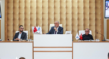 Canik Meclisinde Tatil Yok 