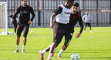 Samsunspor, Hamrun Spartans Maçı Hazırlıklarını Nuri Asan Tesisleri'nde Başlattı