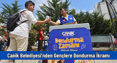 Canik Belediyesi'nden Gençlere Dondurma İkramı