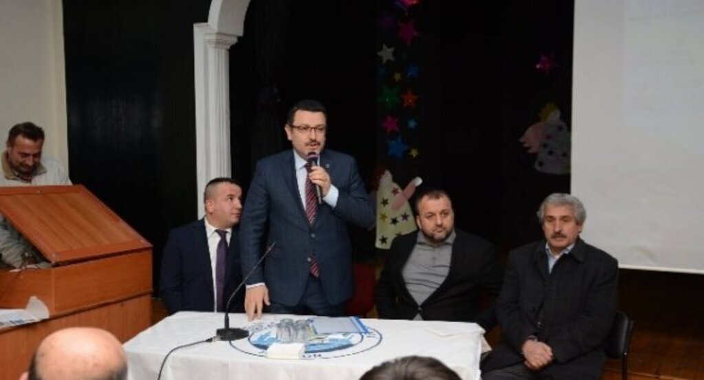 Başkan Genç, mahalle ziyaretleriyle sorunları yerinde inceliyor