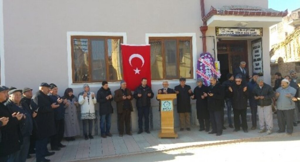 Bolvadin’de 2 ayda bitirilen caminin açılışı yapıldı