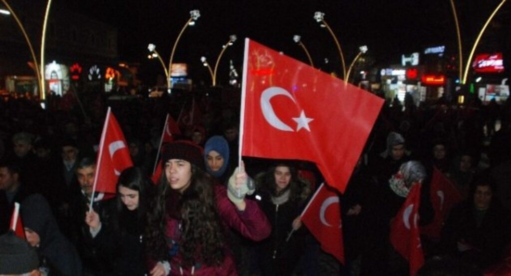Tokat’ta vatandaş teröre tepki yürüyüşü düzenledi